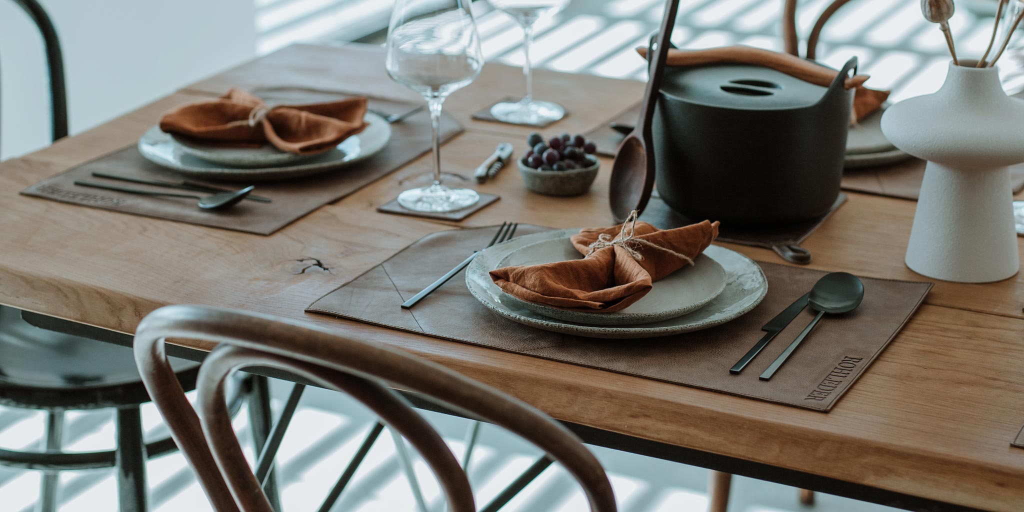 Ledertischset von ROHLEDER – funktional und zeitlos schön